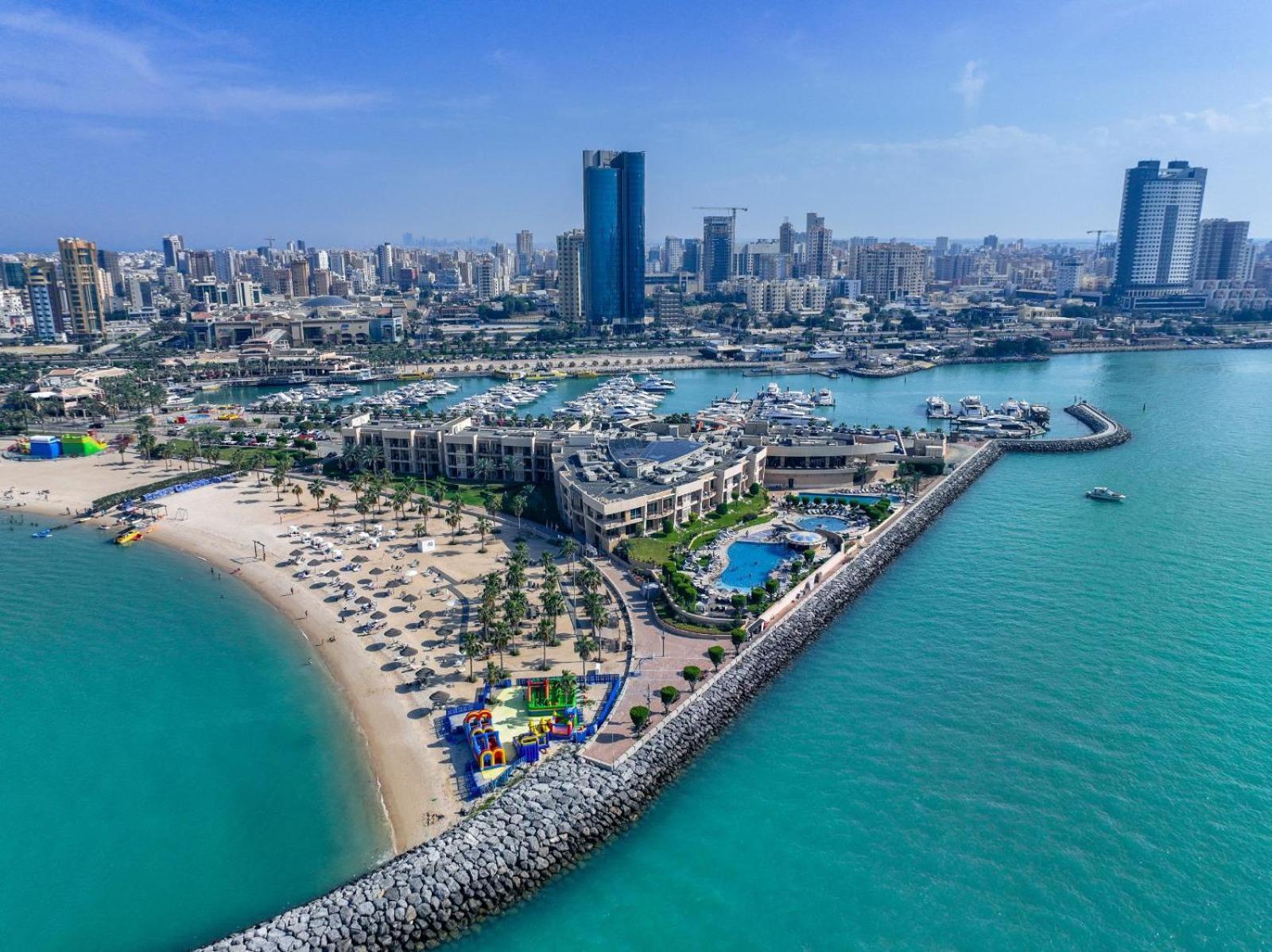 Marina Hotel Kuwait City Exterior photo